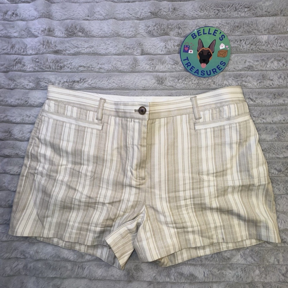 Tory Burch Shorts Sz 8 Beige White Stripe 3" Vacay Quiet Luxury Minimalist Beach